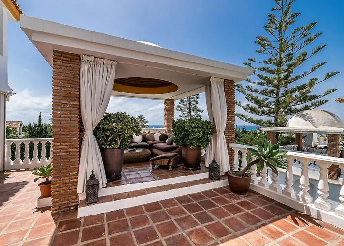 El Rosario Sunny Terrace By Costarentals - Ref M6