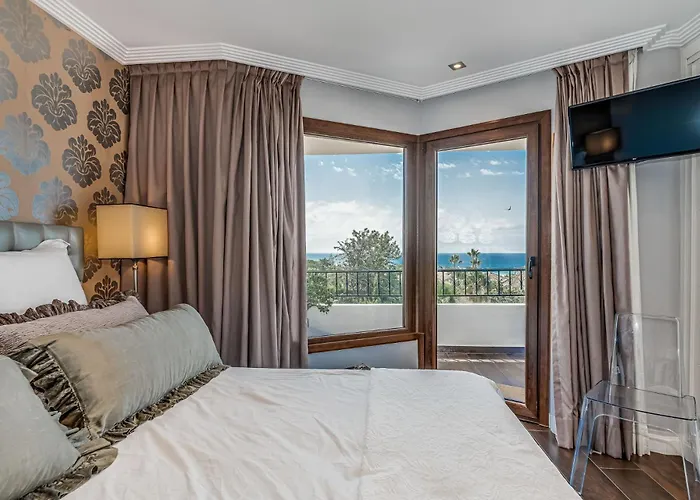 El Rosario Sunny Terrace By Costarentals - Ref M6 *